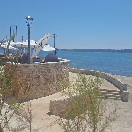 Villa Jessica Novigrad Istria Exterior foto